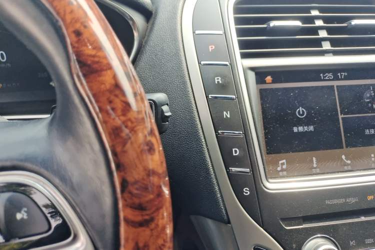 Used Lincoln Nautilus 2019 2.0T Four-Wheel Drive Zunya Edition China VI Standard Gear Lever