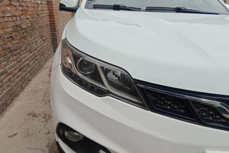 Used Soueast DX3 2018 1.5L Manual Flagship Edition Right Front Headlight