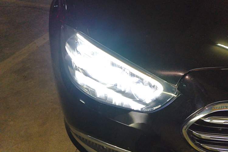 Used Mercedes-Benz E-Class 2023 Facelift E 260 L