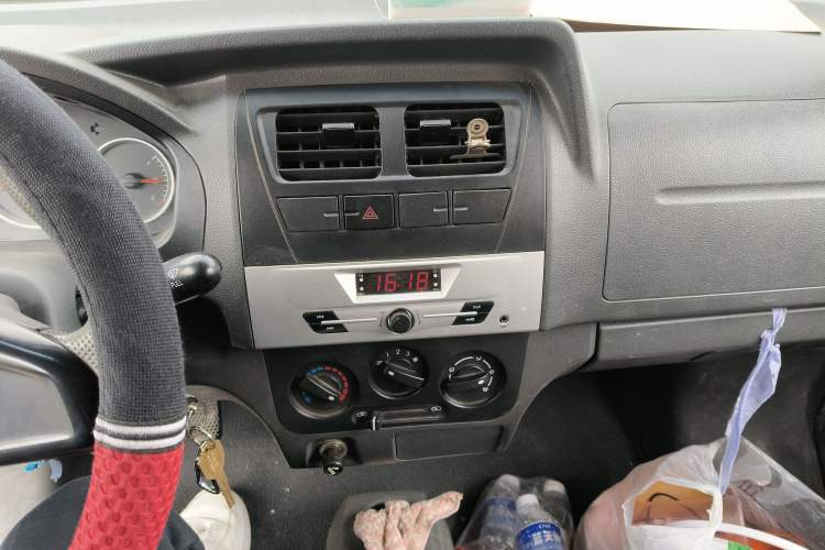 Used Dongfeng Xiaokang K07S 2015 1.2L Practical Version DK12-05
