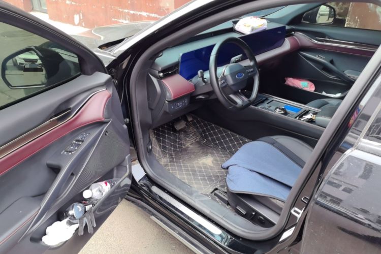 Used Ford Mondeo 2022 Facelifted EcoBoost 245 Ultimate Edition Driver Seat