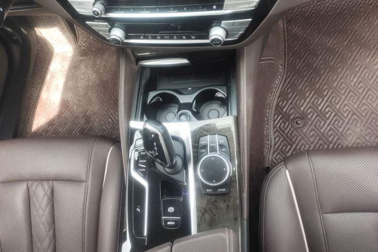 Used BMW 5 Series 2021 525Li Luxury Package Gear Lever