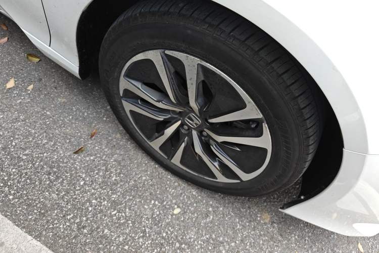 Used Honda Accord 2022 Xingyue L Hybrid 2.0L Rui Ku Edition Right Front Wheel Hub