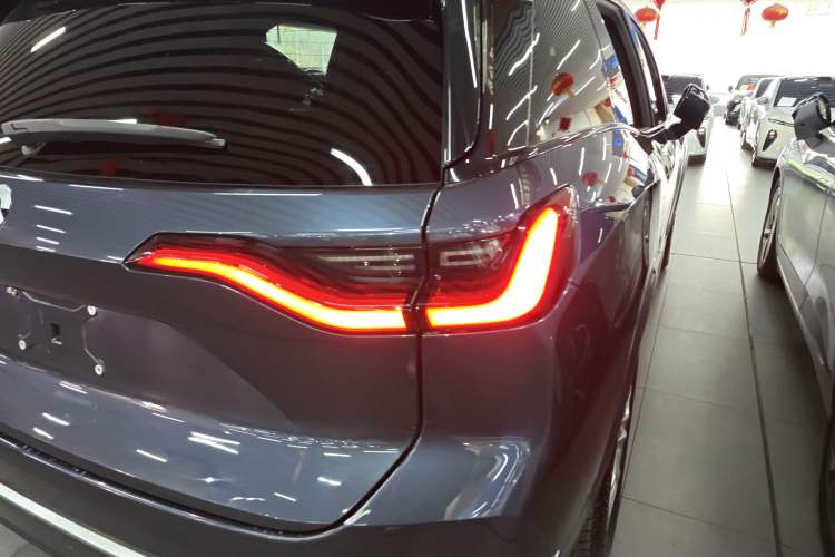 Used Nio ES8 2020 415 km Range 6-Seater Version
