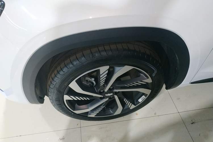 Used Geely Auto Monjaro L 2023 2.0TD High-Power Automatic Two-Wheel Drive Flagship Version
