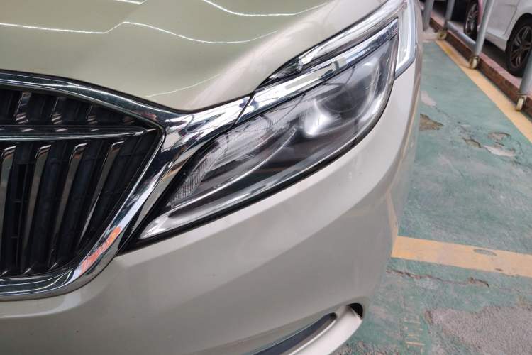 Used Buick GL8 2017 ES 28T Comfort Model China V Standard