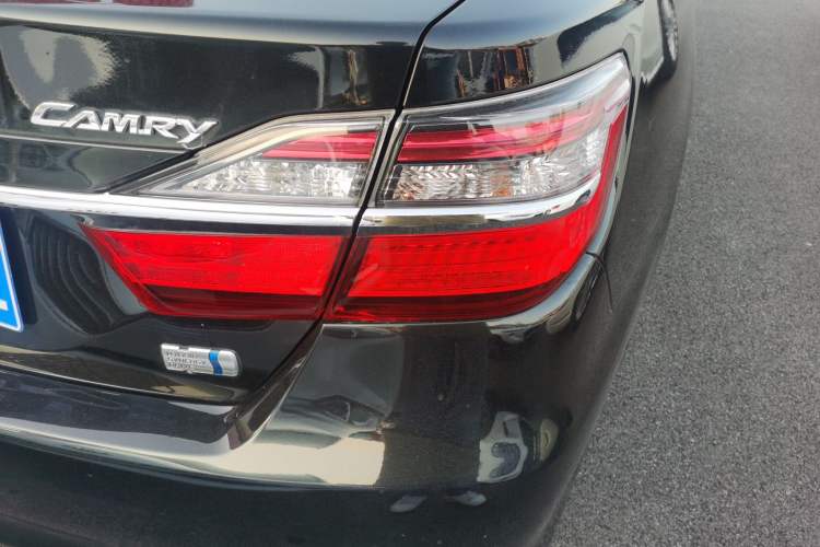 Used Toyota Camry 2016 Dual-Engine 2.5 HG 10th Anniversary Deluxe Navigation Edition