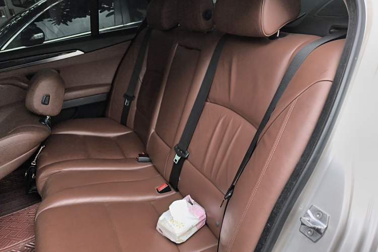 Used BMW 5 Series 2017 520Li Elegant Edition
