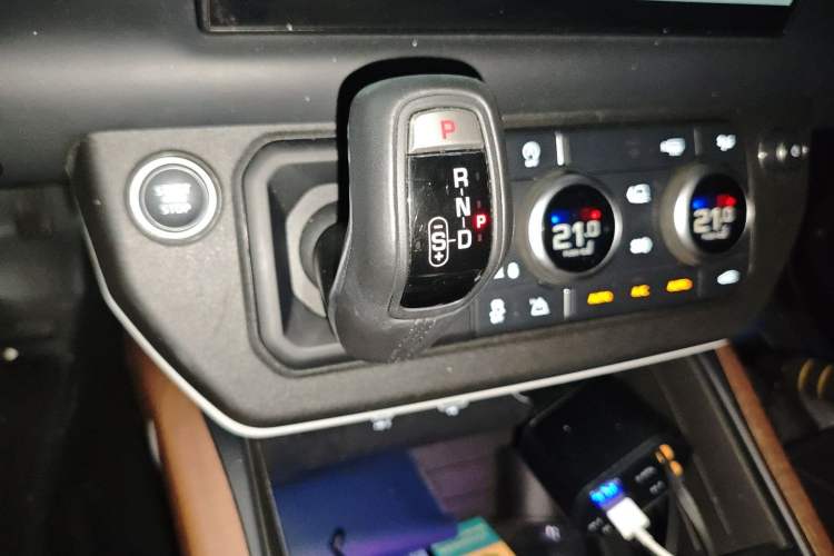 Used Land Rover Defender 2024 110 3.0T P400 X-DYNAMIC HSE
