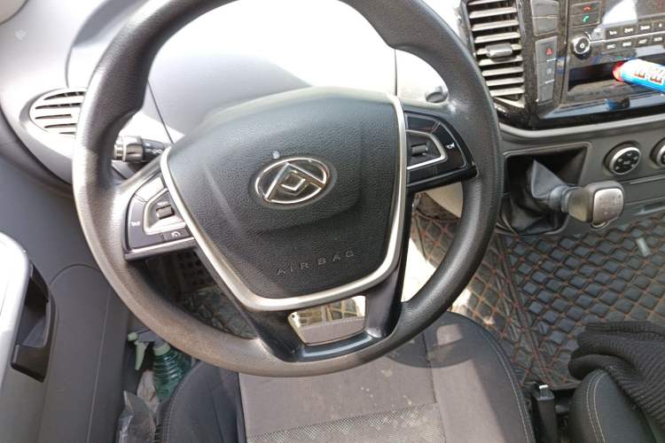 Used SAIC MAXUS Xintu V80 2019 2.0T Plus 6-Speed Manual – Aoyuntong Short Wheelbase Ultra-Low Roof 5/6-Seater