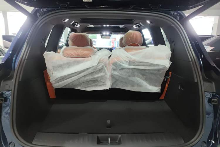 Used Deepal S09 2025 Model Rear-Wheel Drive Ultra+ Long-Range Version
