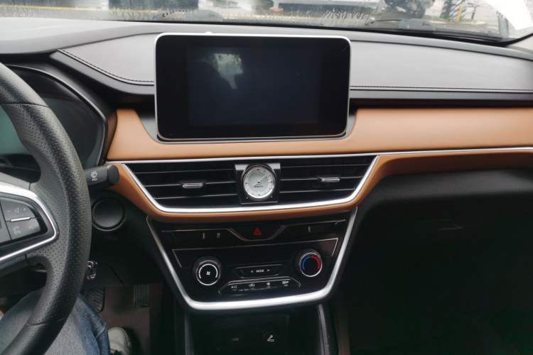 Used Wuling Hongguang S3 2018 1.5L Manual Luxury Model China V Standard