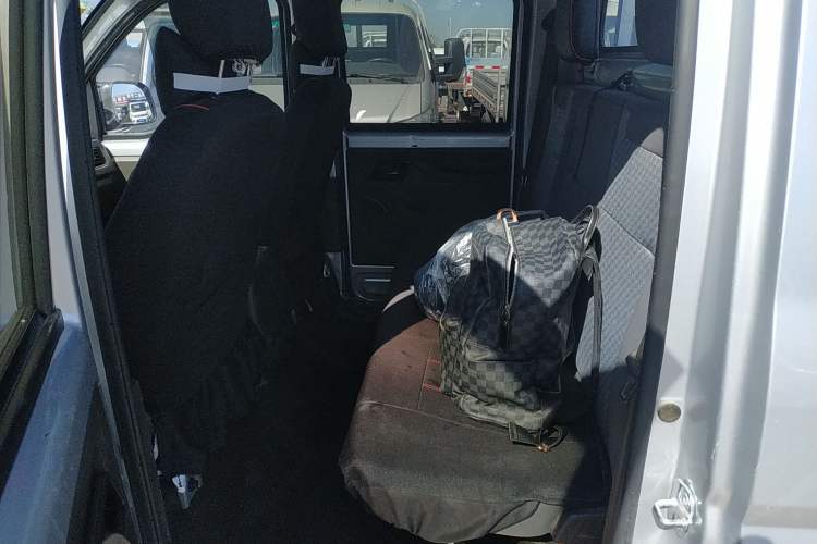 Used Wuling Rongguang New Truck 2021 1.5L Rural Version LV1 Extended Double-Cab L3C
