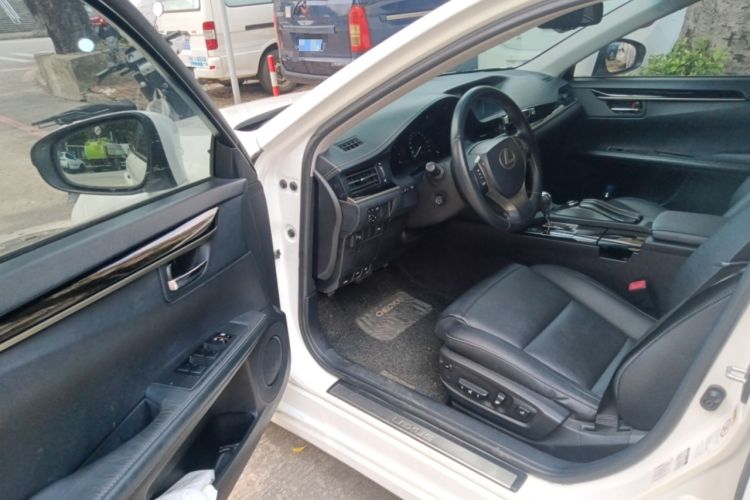 Used Lexus ES 2014 250 Elite Edition Driver Seat