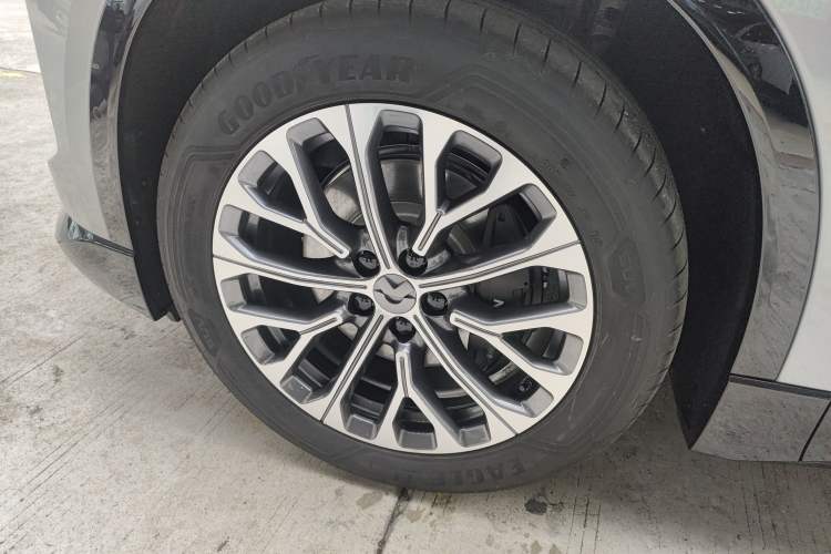 Used Nio ES6 2025 75 kWh Exterior 1