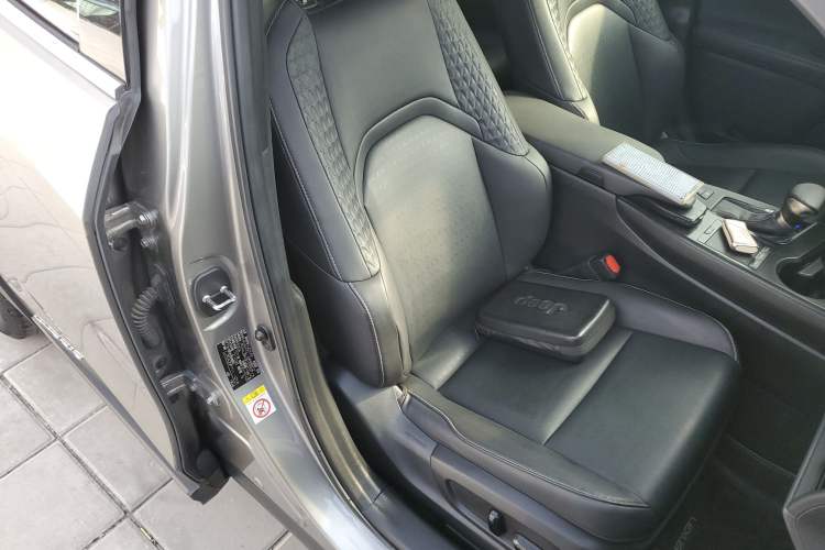 Used Lexus UX 2019 260h Explore-Edition China V Standard