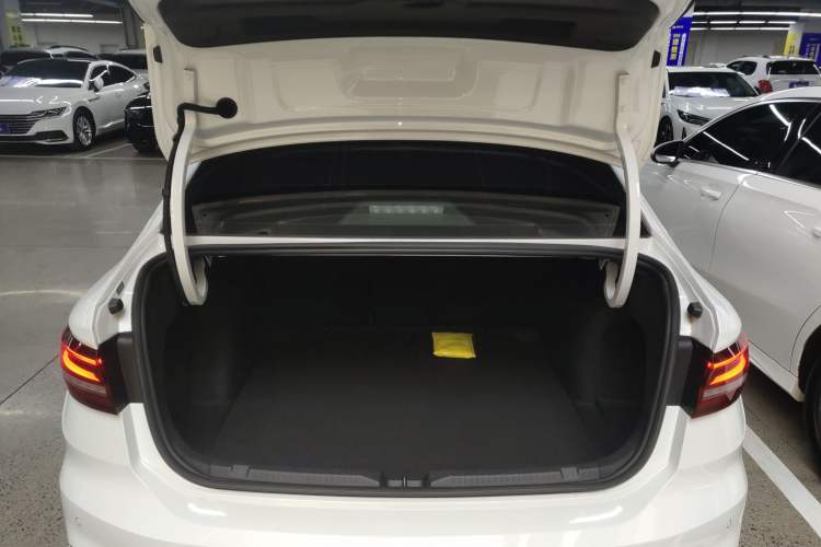 Used Volkswagen Lavida 2024 1.5L Automatic Starry Sky 5 Million Edition Trunk