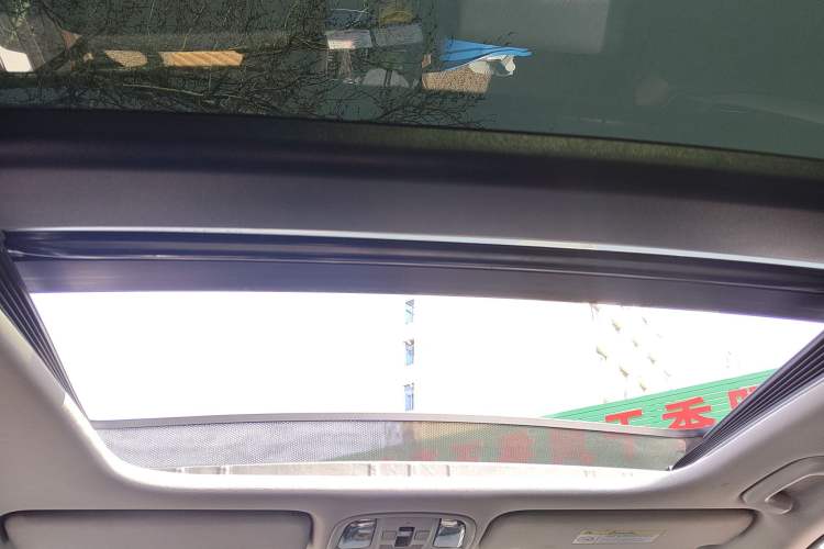 Used Kia K5 2016 2.0L Automatic LUX
