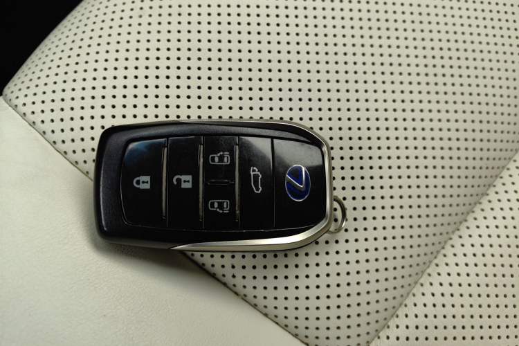 Used Lexus LM 2020 300h Four-Seat Grand Edition