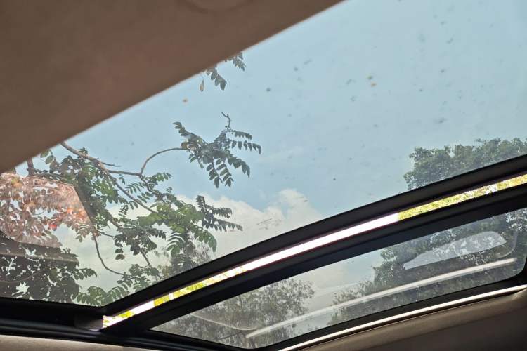 Used Volvo XC40 2024 B4 4x4 Smart Luxury Edition Headliner