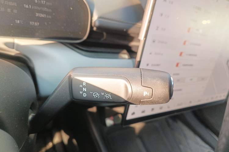 Used Zeekr 007 2025 Rear-Drive Intelligent Driving Version 75 kWh Gear Lever