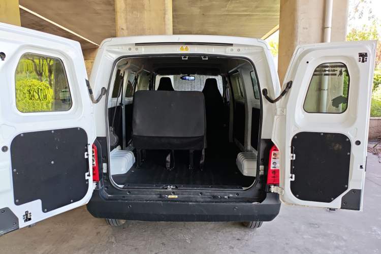 Used Karry Jiangtun E5 2025 Model Entrepreneur Edition—36.8 kWh, 6-seater
