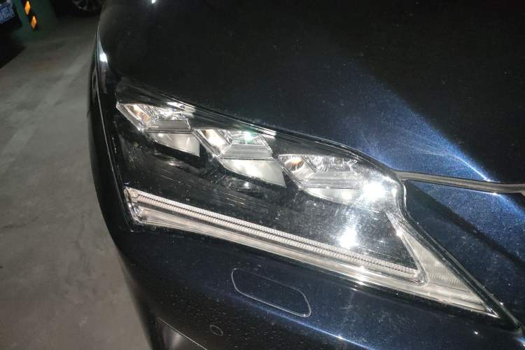 Used Lexus RX 2016 300 4x4 Elegant Edition China VI Right Front Headlight