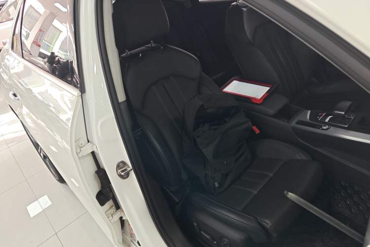 Used Audi A4L 2020 40 TFSI Luxury Dynamic Model