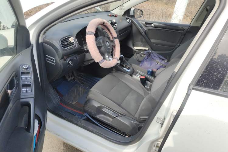 Used Volkswagen Golf 2012 1.6L Automatic Comfort Model
