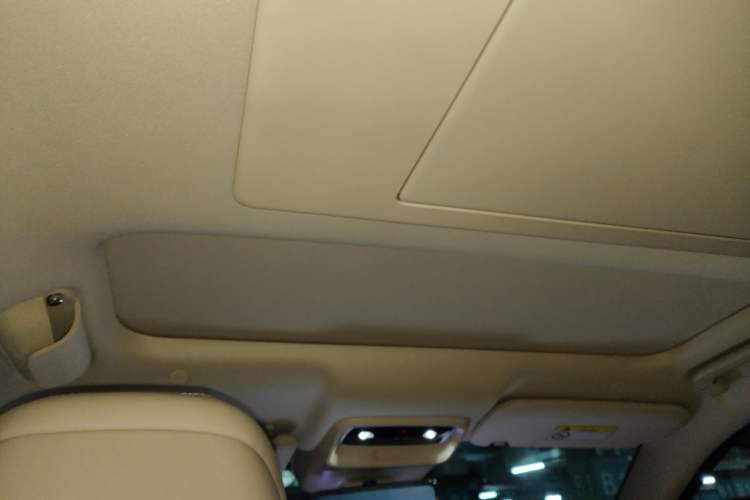 Used Hima AITO M7 2026 Model Range-Extending Max All-Wheel Drive 6-Seater Version Headliner