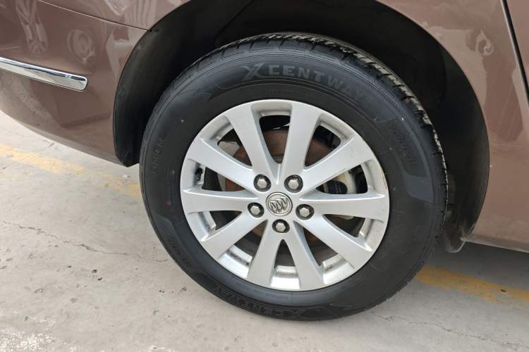 Used Buick GL8 2018 28T Luxury Model China VI Standard