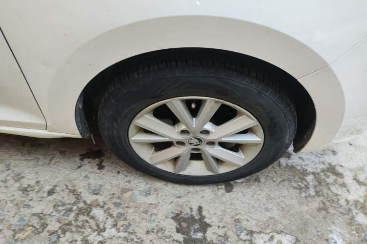 Used Skoda Rapid 2016 1.6L Manual Trend Edition
