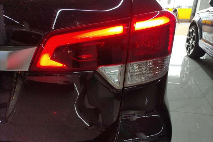 Used Nissan Terra 2020 2.5L XL Upper Automatic Two-Wheel Drive Luxury Edition