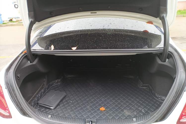 Used Mercedes-Benz C-Class 2017 C 200 Sport Edition Trunk