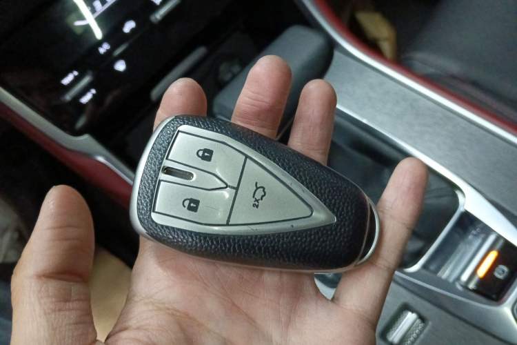 Used Changan CS75 2022 Blue Whale Edition 1.5T DCT Luxury Model
