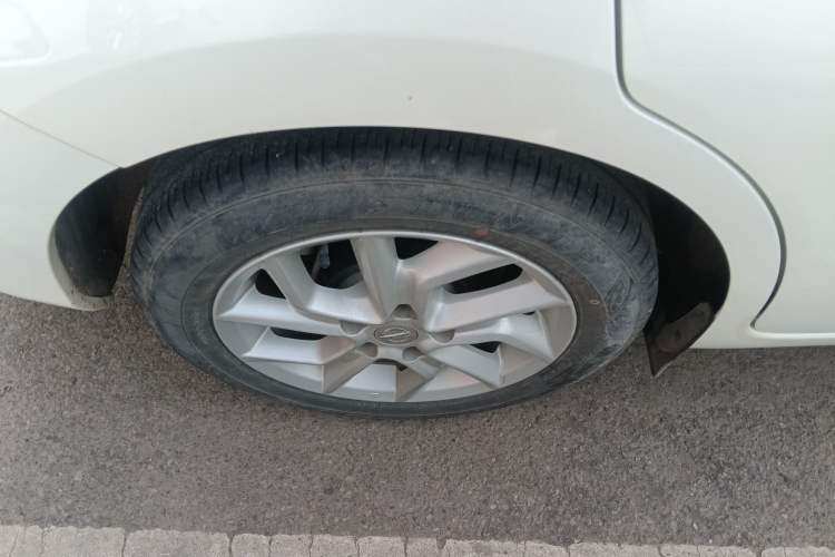 Used Nissan Tiida 2021 1.6L CVT Cool Edition Right Rear Wheel Hub