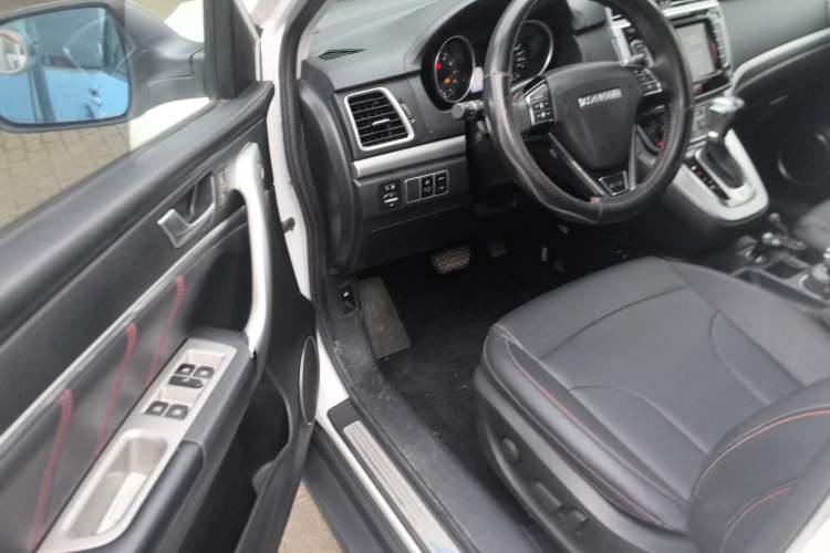 Used Haval M6 2017 1.5T Automatic Two-Wheel Drive Prestige Model