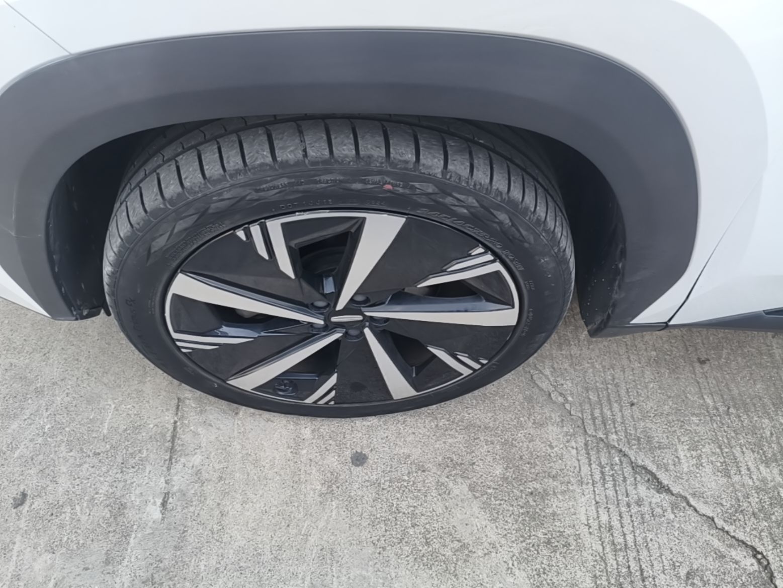 Geely Auto FX11 2023 1.5TD DCT Prestige Edition — снимка 10