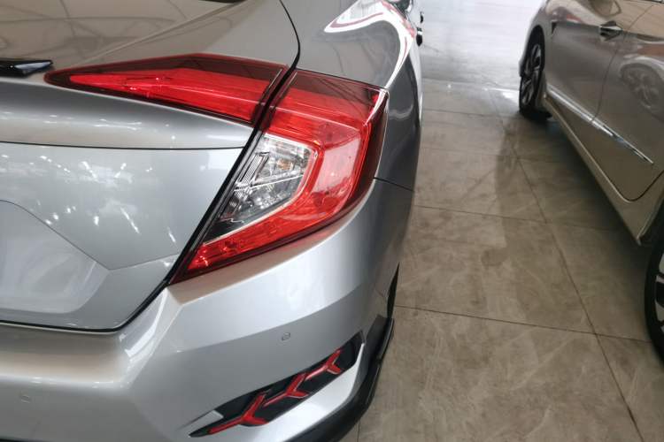 Used Honda Civic 2016 220TURBO CVT Luxury Edition