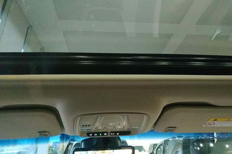 Used Buick GL8 2023 ES Lu Zun Deluxe Model
