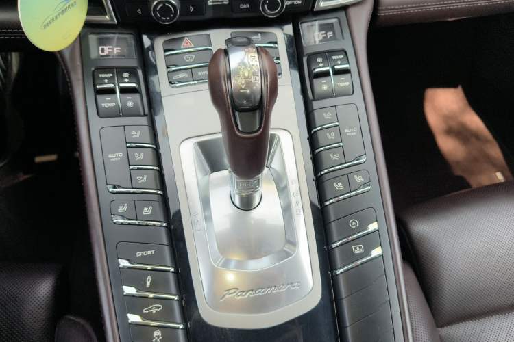 Used Porsche Panamera 2016 Panamera 4 Executive Edition 3.0T Gear Lever