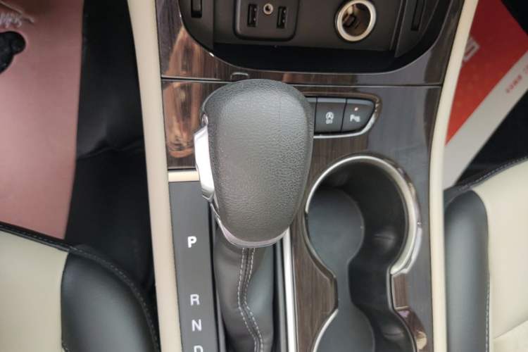 Used Buick Verano 2018 Sedan 15S Automatic Leading Model Gear Lever