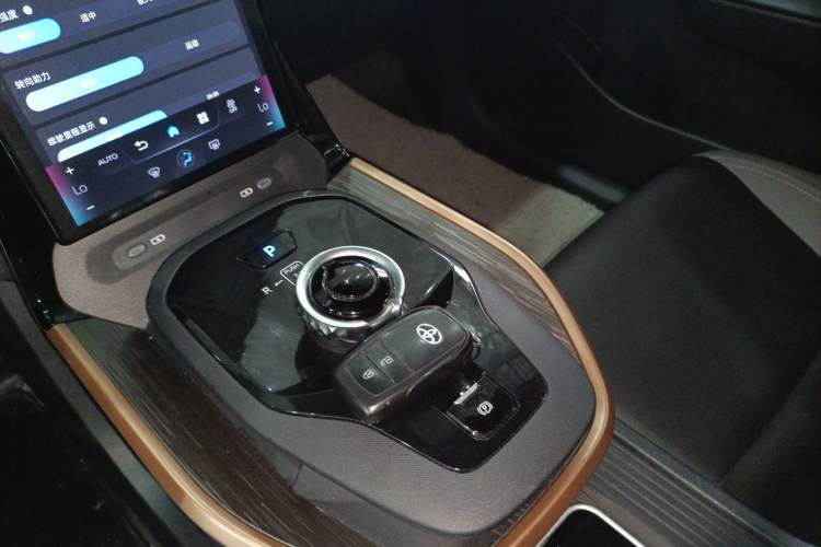 Used Toyota bZ3 2023 517 km Elite PRO Vehicle Key