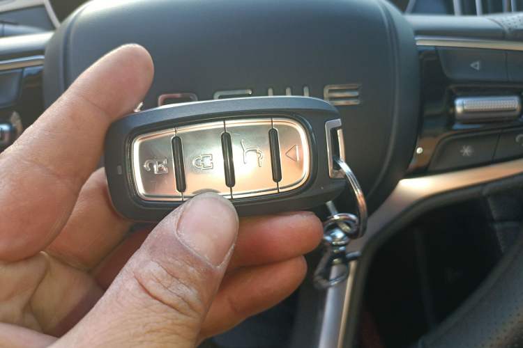 Used Roewe i6 MAX New Energy 2023 EV 420 Skyroof Special Edition
