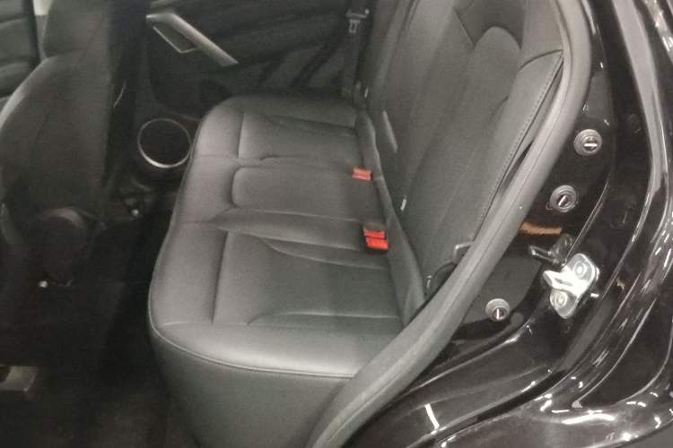 Used Haval H2 2017 Red-Label 1.5T Automatic Two-Wheel Drive Elite Model Left Rear Seat