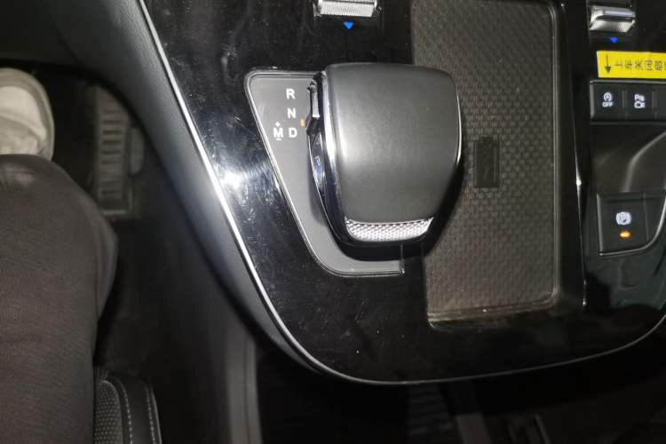 Used Hongqi HQ9 2023 2.0T Smart Connect Flagship Edition