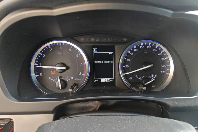 Used Toyota Highlander 2018 2.0T Four-Wheel Drive Luxury Edition 7 Seats China V Emission Standard
