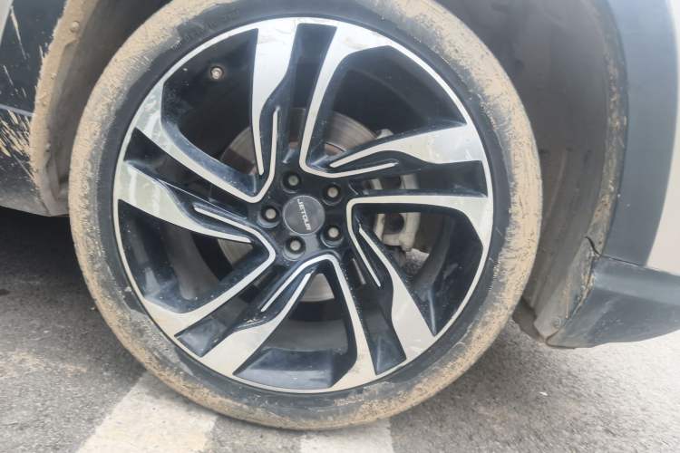 Used JETOUR X90 2019 1.5T Automatic Smart Enjoyment 6-Seater Emission Standard China V
