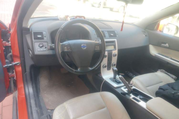 Used Volvo C30 2012 2.0L Aktiv Dynamic Package Edition