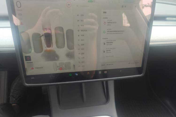 Used Tesla Model Y 2024 Rear-Wheel-Drive Version Audio And AC Panel